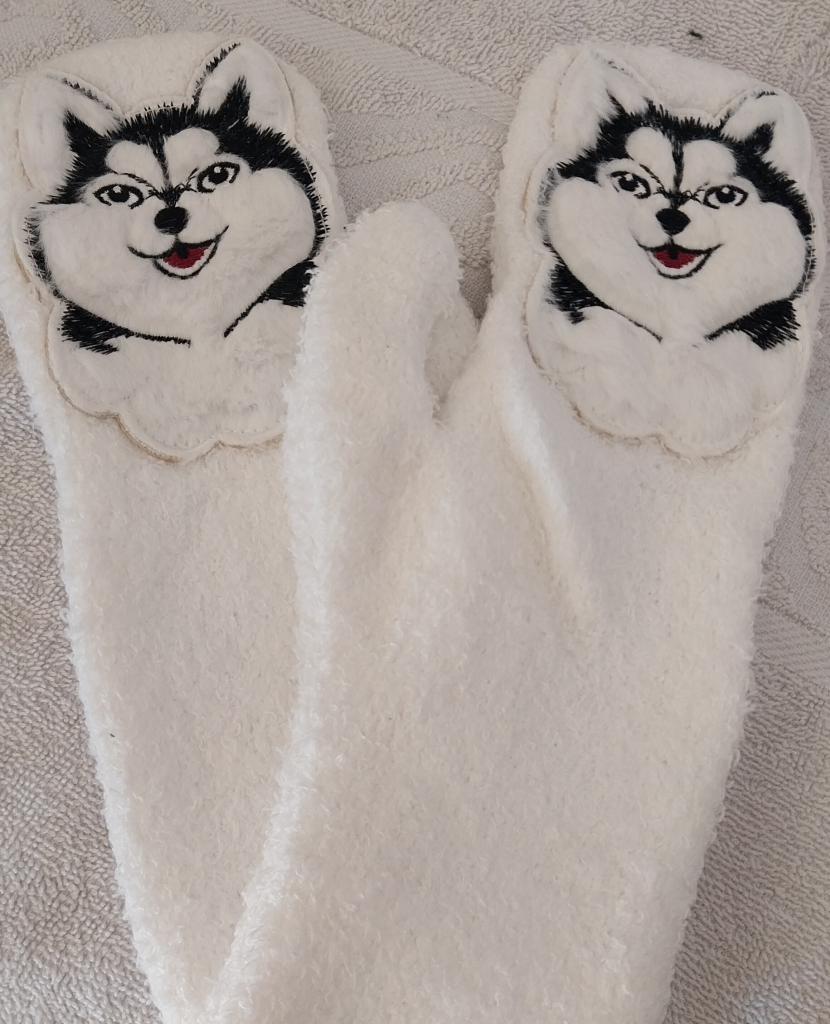 Image of White Husky Mittens